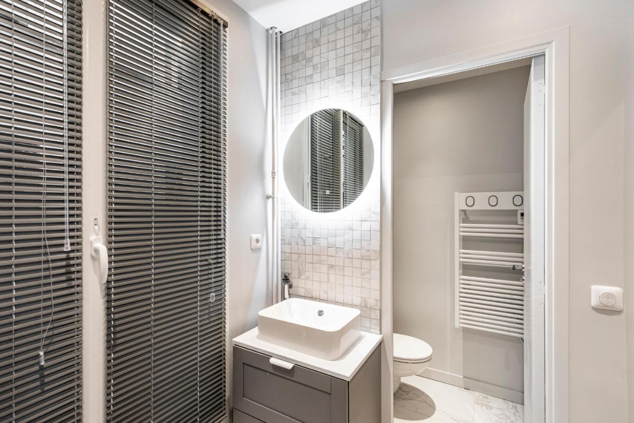 127 St Dom - Emplacement Parfait - Paris 7Eme Екстериор снимка